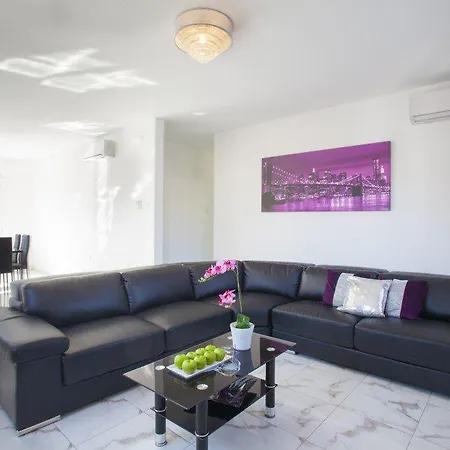 The Ultimate Guide To Renting Your 5 Star 43 Протарас
