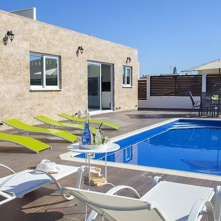 Villa The Ultimate Guide To Renting Your 5 Star 43 Protaras