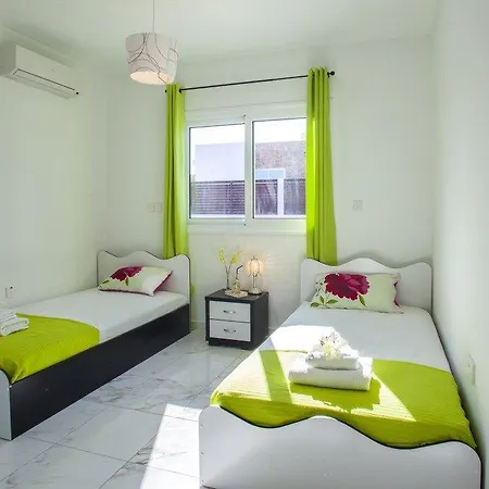 Βίλα The Ultimate Guide To Renting Your 5 Star 43 Πρωταράς