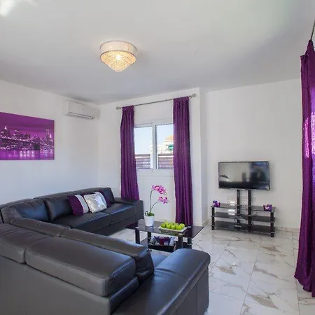 The Ultimate Guide To Renting Your 5 Star 43 *